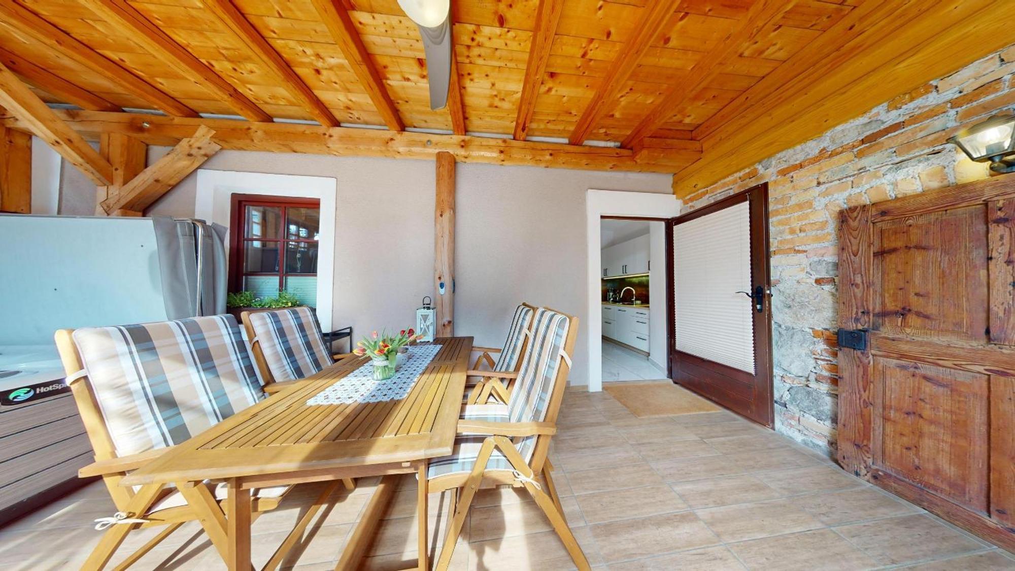 Resort Hisa Ida - Apartments With Hot Tub And Sauna Ivancna Gorica Номер фото